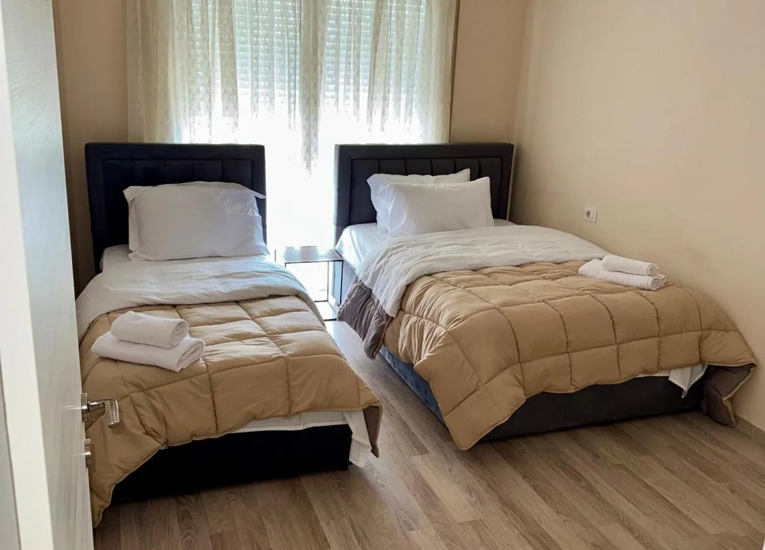 Cozy 2Br Apartment In טיראנה אלבניה